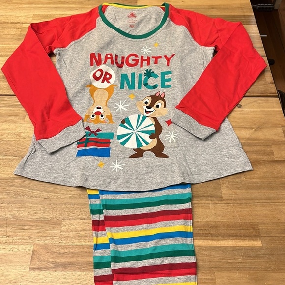 DISNEY ⭐️ cotton pajama set - Picture 3 of 7